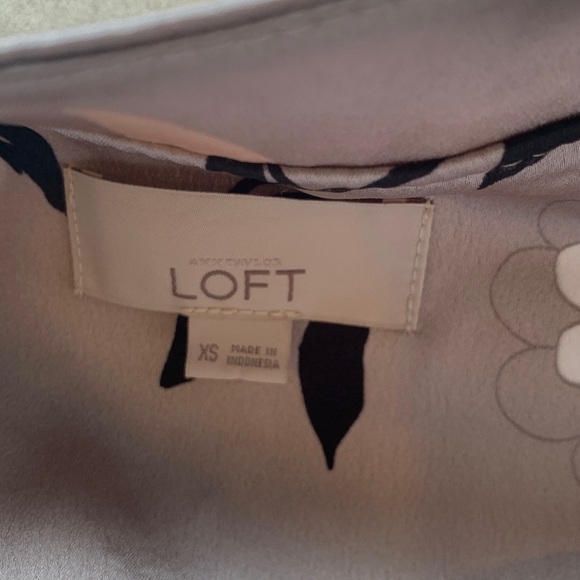 LOFT Lightweight Beige Floral Satin Bomber Jacket Women’s XS Extra Small - Picture 9 of 11